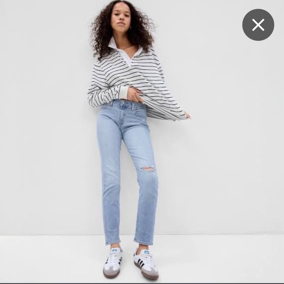 Gap Slim Straight Light Wash Jeans - Picture 1 of 11